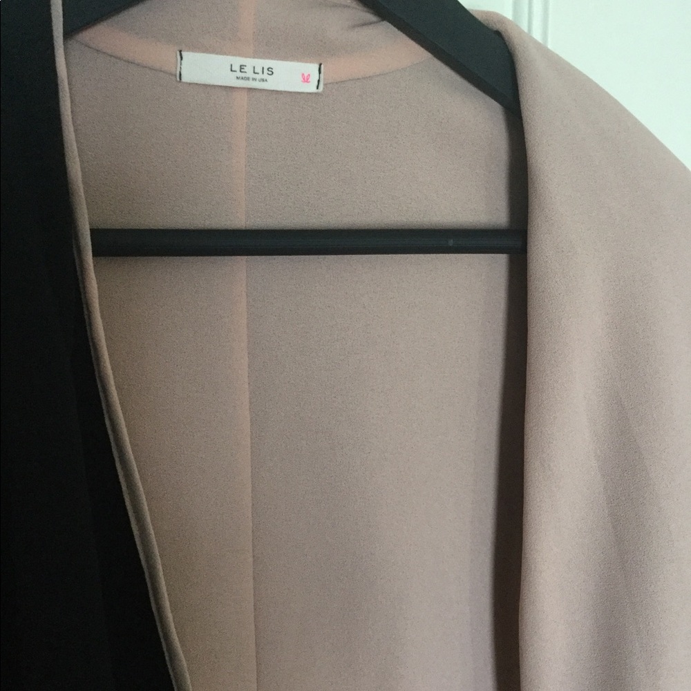 Blazer - Picture 2 of 3